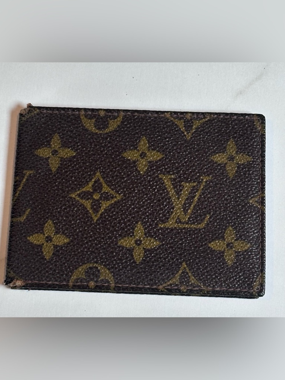 Louis Vuitton Monogram Train Pass
Card Case